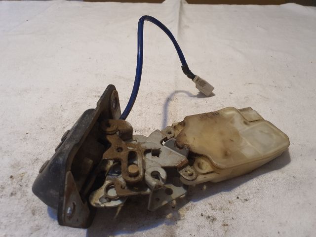 bontott NISSAN X-TRAIL I Csomagtérajtó Zárszerkezet