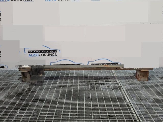 bontott NISSAN X-TRAIL I Első Lökhárító Merevítő (Fém)