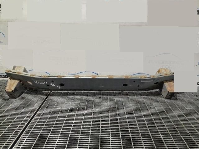 bontott NISSAN X-TRAIL I Első Lökhárító Merevítő (Fém)