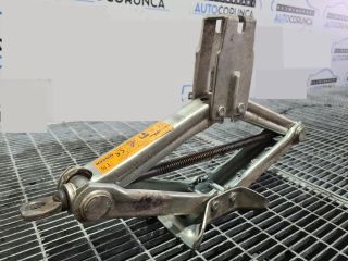 bontott NISSAN X-TRAIL I Emelő