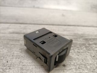 bontott NISSAN X-TRAIL I Fényszórómagasság Állító Kapcsoló