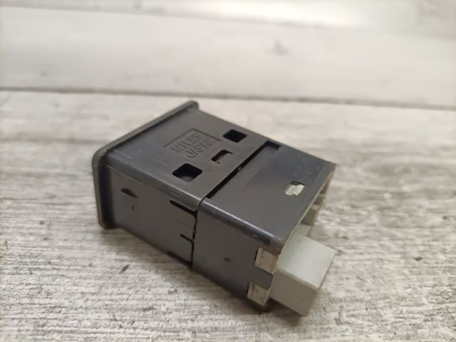 bontott NISSAN X-TRAIL I Fényszórómagasság Állító Kapcsoló