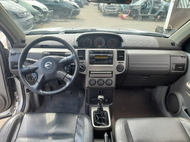 bontott NISSAN X-TRAIL I Fűtés Box