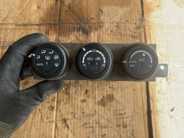 bontott NISSAN X-TRAIL I Fűtéskapcsoló (manuális klímás)