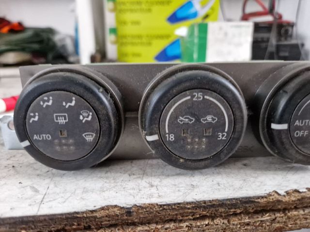 bontott NISSAN X-TRAIL I Fűtéskapcsoló (manuális klímás)