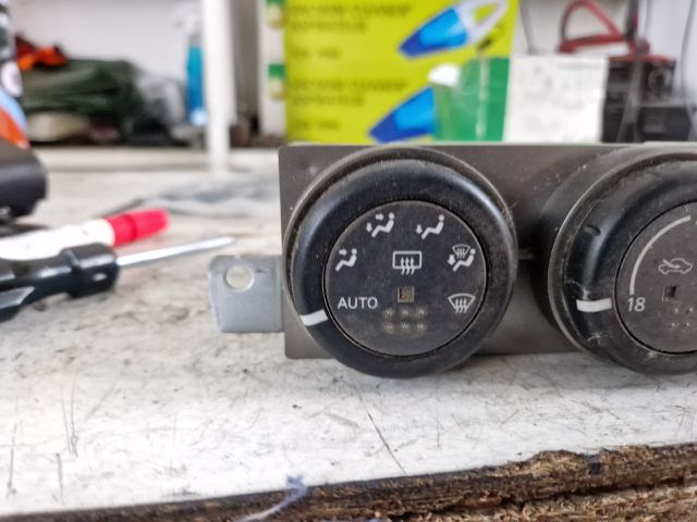 bontott NISSAN X-TRAIL I Fűtéskapcsoló (manuális klímás)