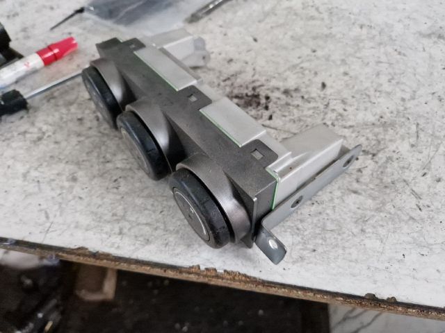 bontott NISSAN X-TRAIL I Fűtéskapcsoló (manuális klímás)