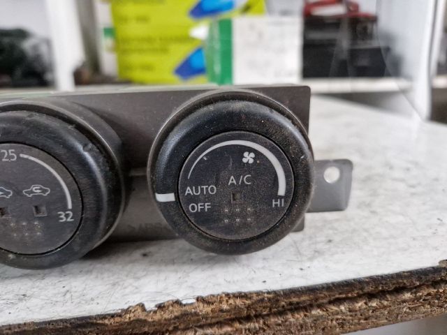 bontott NISSAN X-TRAIL I Fűtéskapcsoló (manuális klímás)