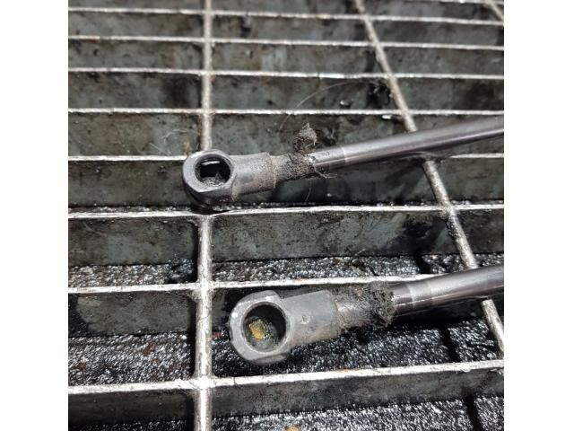 bontott NISSAN X-TRAIL I Gázrugós Kitámasztó Teleszkóp Csomagtérajtó (Pozíciófüggetlen)