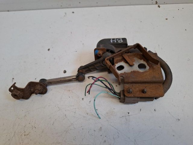 bontott NISSAN X-TRAIL I Hátsó Xenon Szintszabályzó Jeladó