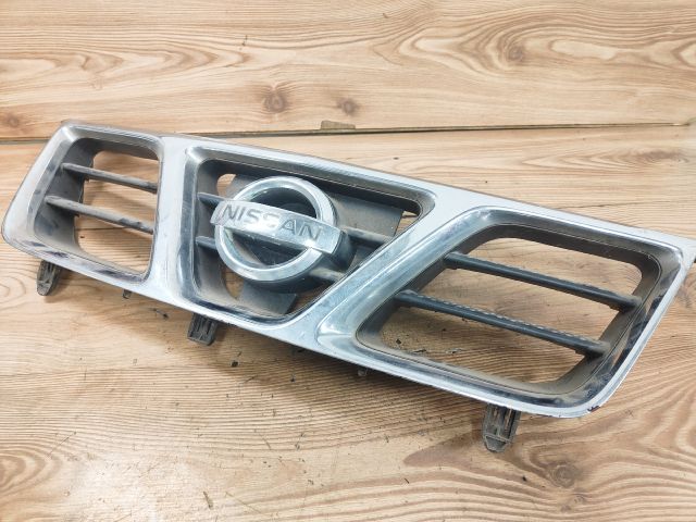 bontott NISSAN X-TRAIL I Hűtőrács