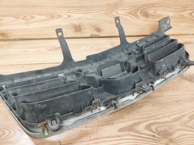 bontott NISSAN X-TRAIL I Hűtőrács