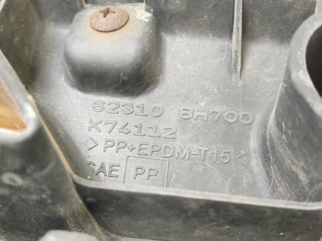 bontott NISSAN X-TRAIL I Hűtőrács