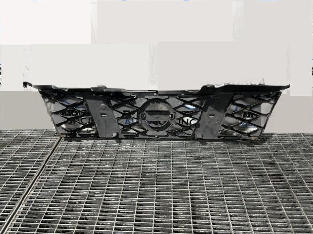 bontott NISSAN X-TRAIL I Hűtőrács