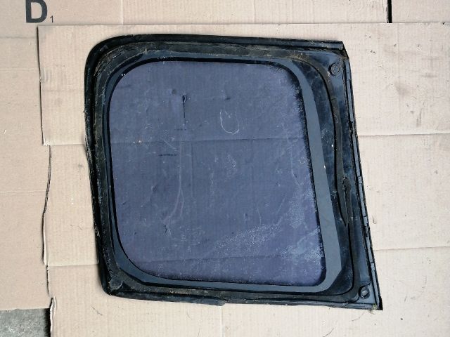 bontott NISSAN X-TRAIL I Jobb C Oszlop Oldalablak Üveg