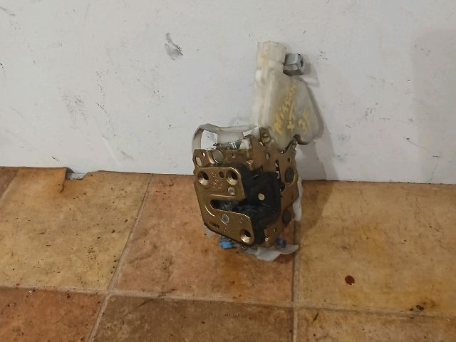 bontott NISSAN X-TRAIL I Jobb első Ajtózár