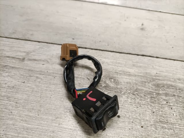 bontott NISSAN X-TRAIL I Jobb első Ülésfűtés Kapcsoló