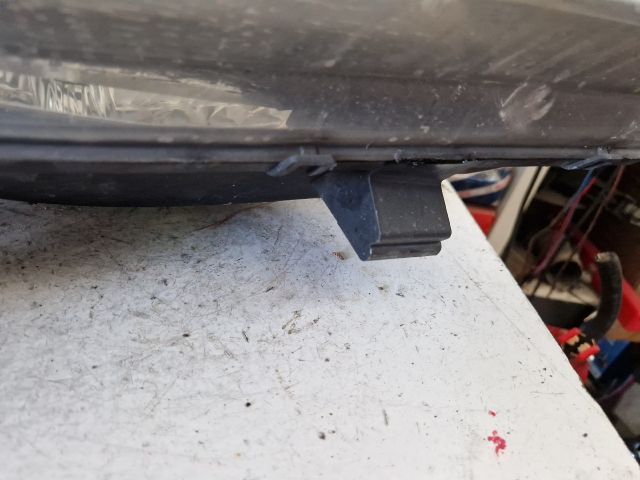 bontott NISSAN X-TRAIL I Jobb Fényszóró