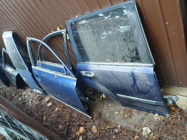 bontott NISSAN X-TRAIL I Jobb hátsó Ajtó (Üres lemez)