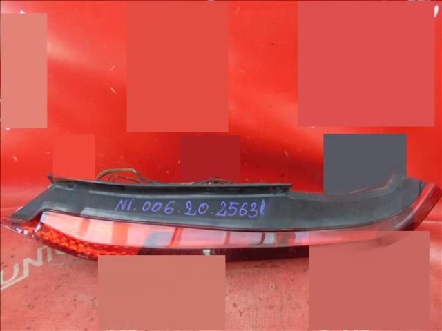 bontott NISSAN X-TRAIL I Jobb Hátsó Lámpa