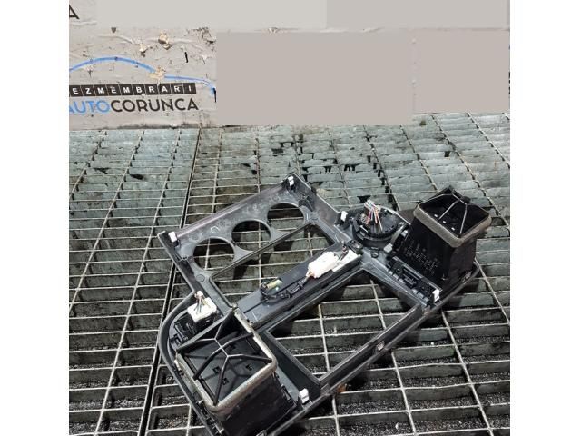 bontott NISSAN X-TRAIL I Középső Szellőző