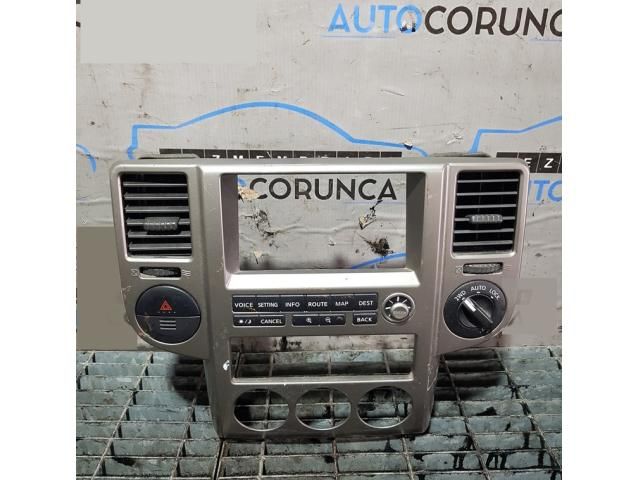 bontott NISSAN X-TRAIL I Középső Szellőző