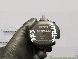 bontott NISSAN X-TRAIL I Kürt