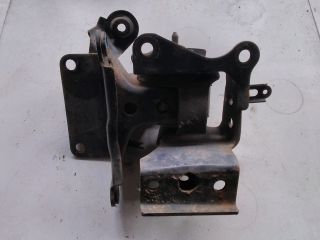 bontott NISSAN X-TRAIL I Motor Tartó Bak Jobb