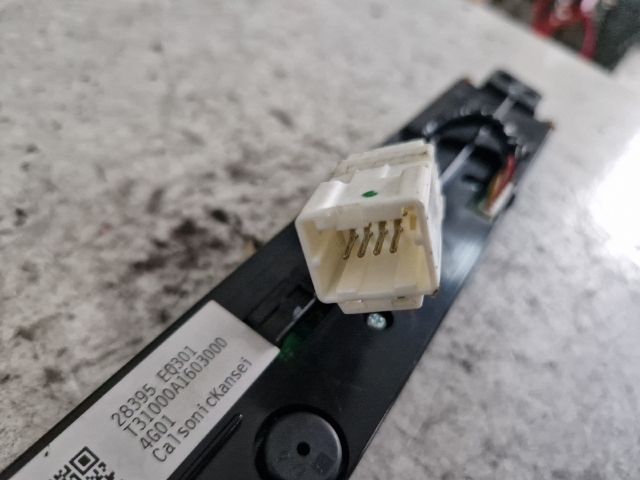 bontott NISSAN X-TRAIL I Multimédia Vezérlő