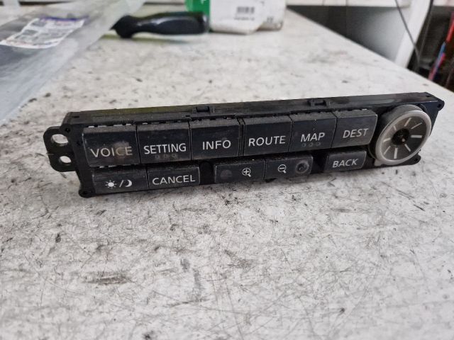 bontott NISSAN X-TRAIL I Multimédia Vezérlő