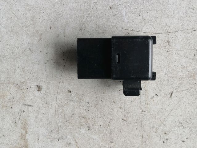 bontott NISSAN X-TRAIL I Relé