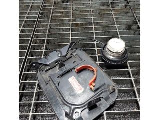 bontott NISSAN X-TRAIL I Tankajtó