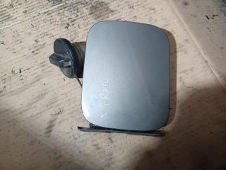 bontott NISSAN X-TRAIL I Tankajtó