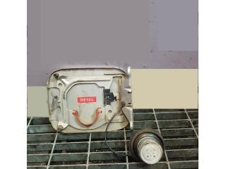 bontott NISSAN X-TRAIL I Tankajtó