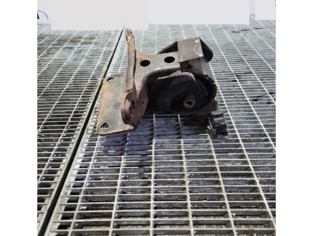 bontott NISSAN X-TRAIL I Tartó Bak