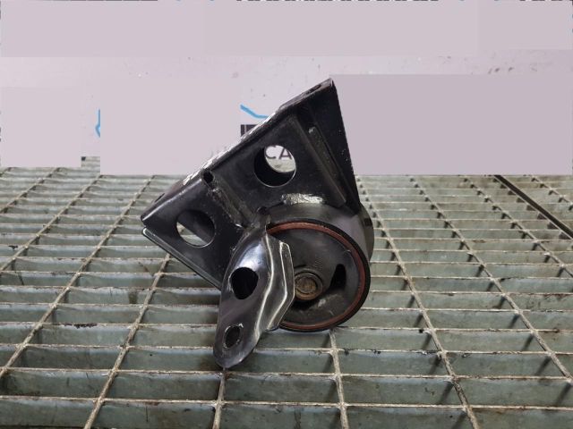 bontott NISSAN X-TRAIL I Tartó Bak