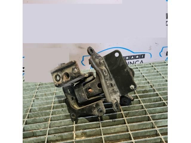 bontott NISSAN X-TRAIL I Tartó Bak