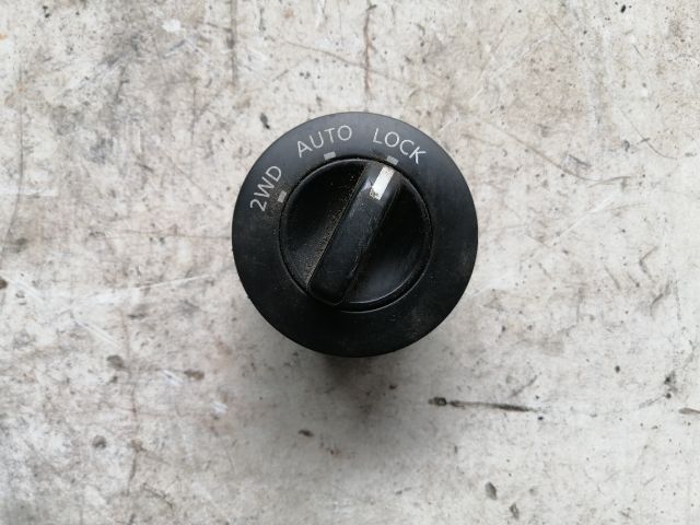 bontott NISSAN X-TRAIL I Terepváltó Kapcsoló Kar / Gomb