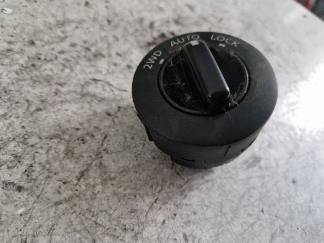 bontott NISSAN X-TRAIL I Terepváltó Kapcsoló Kar / Gomb