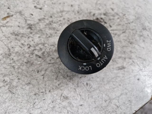 bontott NISSAN X-TRAIL I Terepváltó Kapcsoló Kar / Gomb