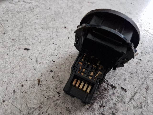 bontott NISSAN X-TRAIL I Vészvillogó Kapcsoló