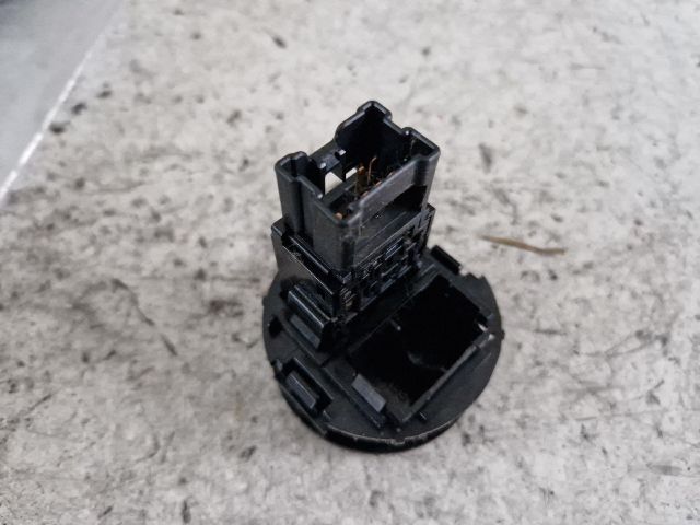 bontott NISSAN X-TRAIL I Vészvillogó Kapcsoló