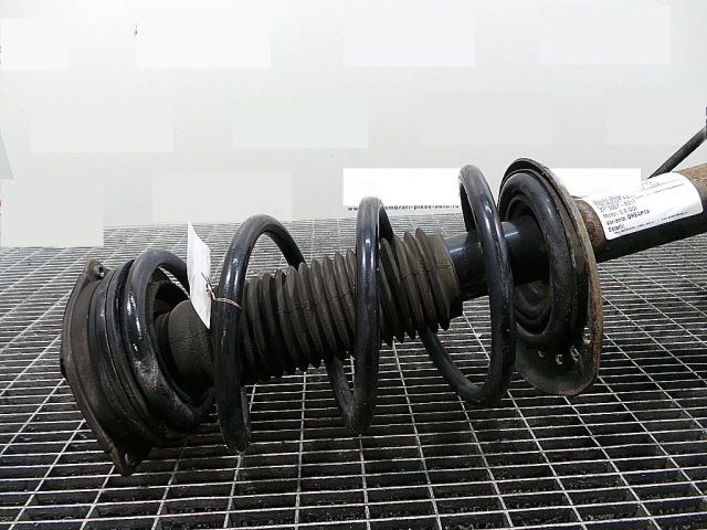 bontott NISSAN X-TRAIL II Első Rugó