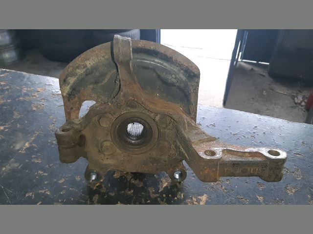 bontott NISSAN X-TRAIL II Bal első Csonkállvány Kerékaggyal