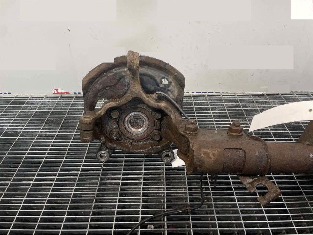 bontott NISSAN X-TRAIL II Bal első Csonkállvány