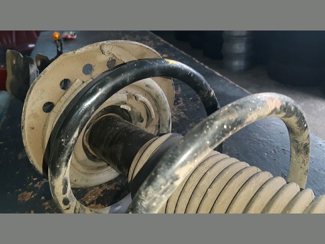 bontott NISSAN X-TRAIL II Bal első Gólyaláb (Lengécsillapító, Rugó)