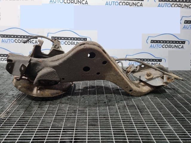 bontott NISSAN X-TRAIL II Bal hátsó Csonkállvány