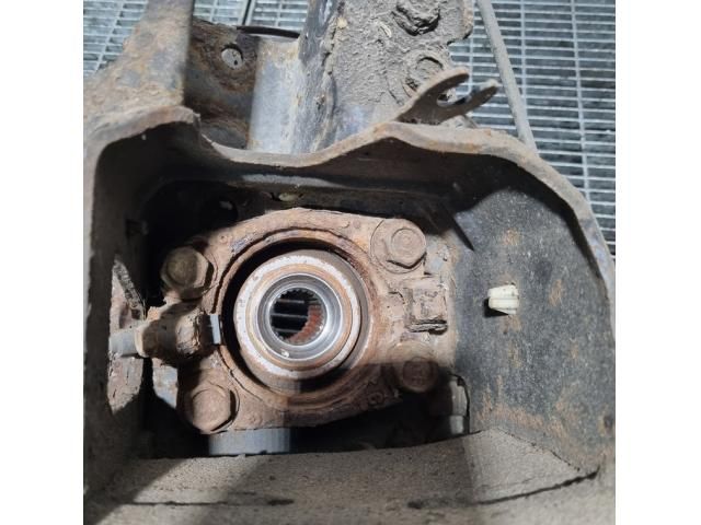 bontott NISSAN X-TRAIL II Bal hátsó Csonkállvány