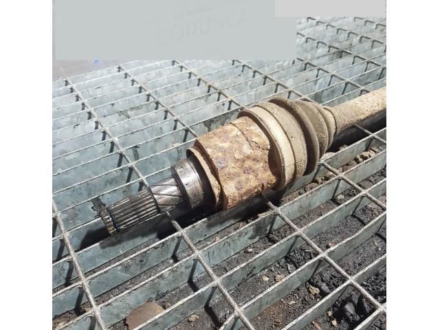 bontott NISSAN X-TRAIL II Bal hátsó Féltengely