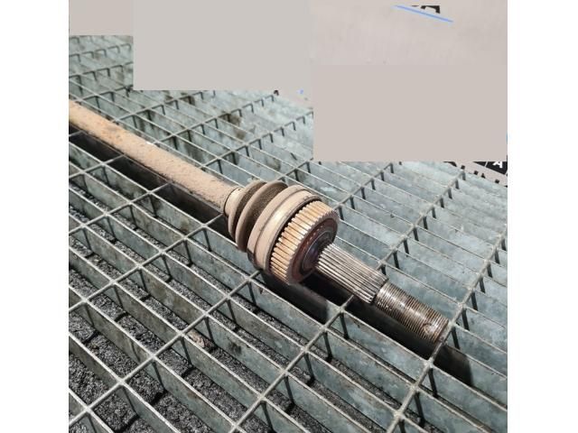 bontott NISSAN X-TRAIL II Bal hátsó Féltengely